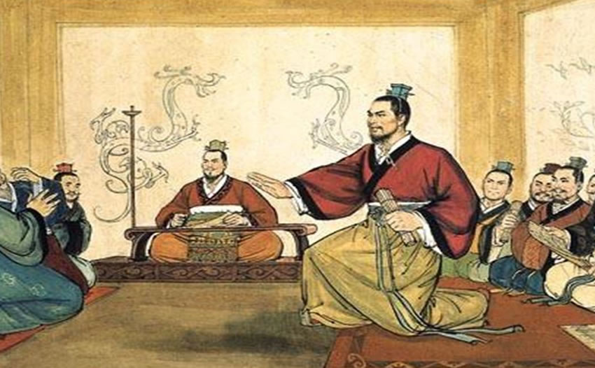 商鞅变法是在什么历史背景下发生的有什么有利条件？